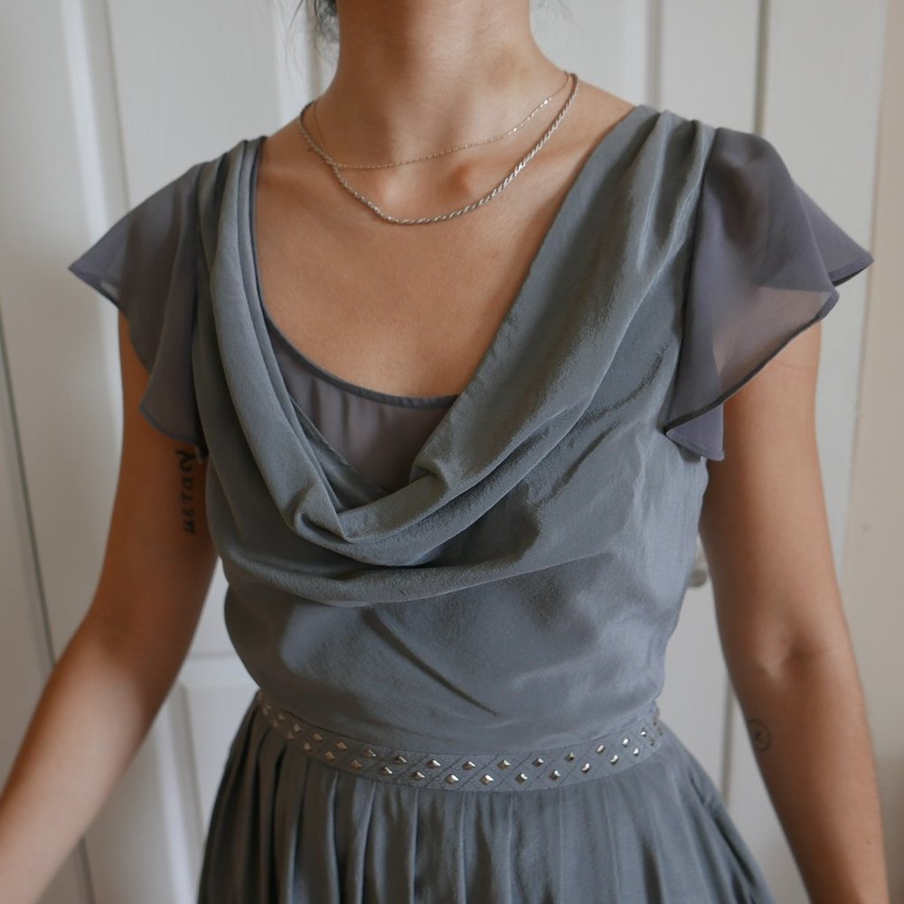Silk grey dress with pockets!